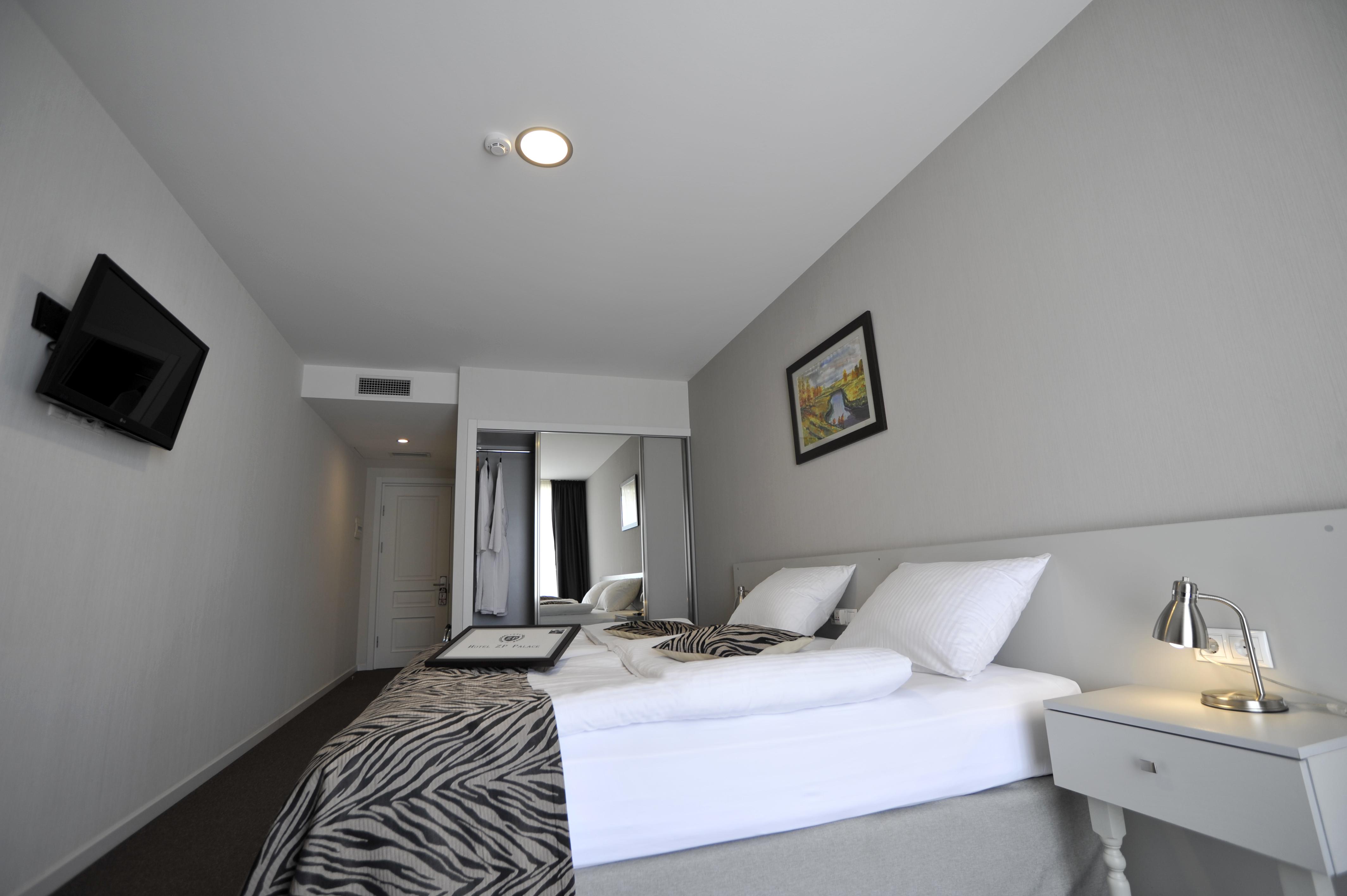 Hotel Zp Palace Tbilissi Extérieur photo